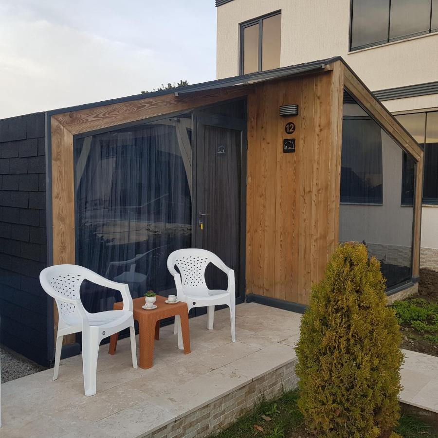 Отель "Чёрный Слон" Suchumi Exteriér fotografie