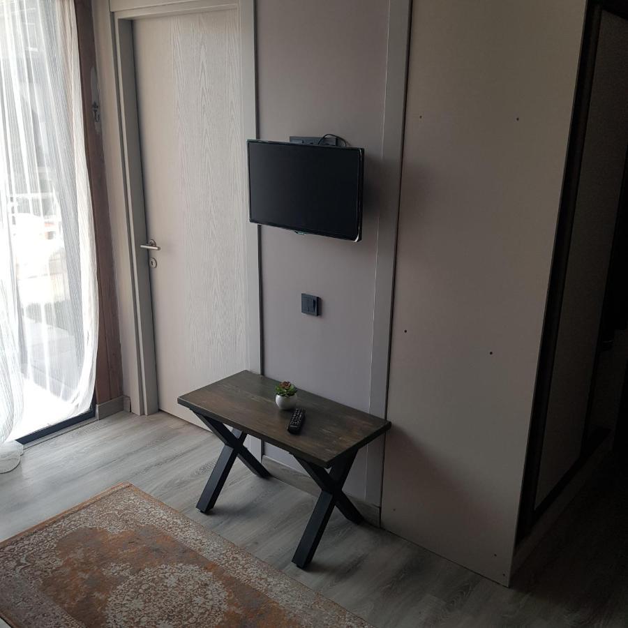 Отель "Чёрный Слон" Suchumi Exteriér fotografie